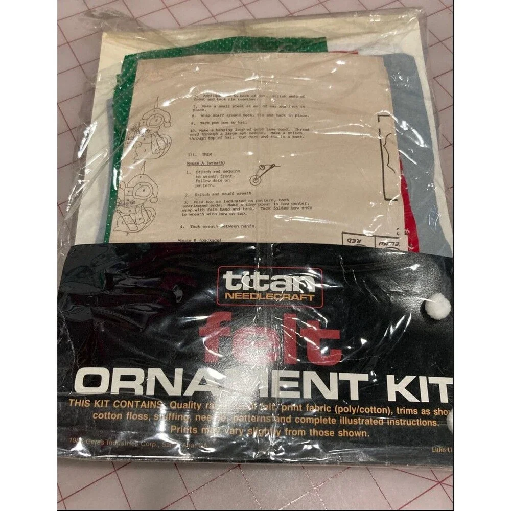 Vintage Titan felt kit 311